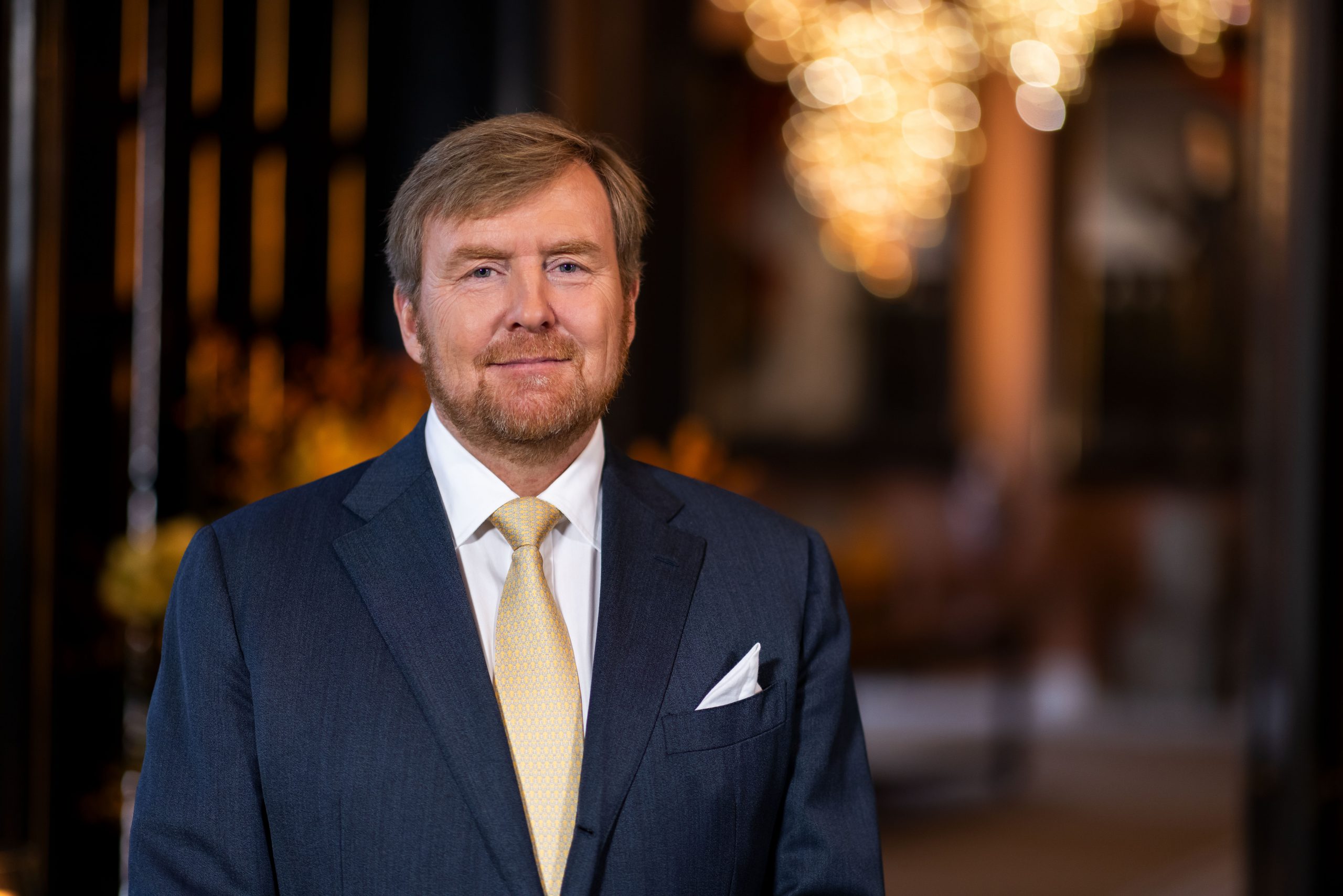 Koning Willem Alexander brengt op donderdag 15 april een online bezoek aan VZN